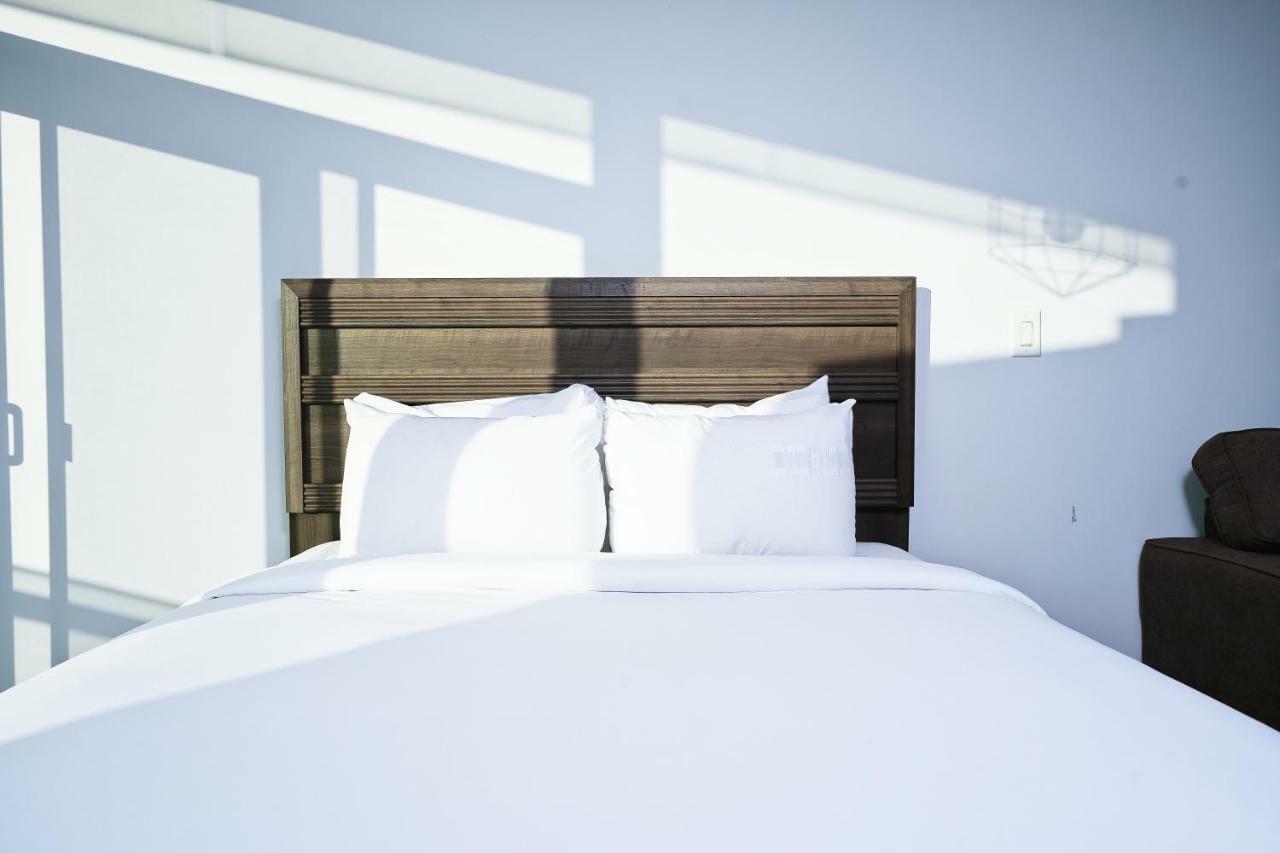 The York Boutique Suites Toronto Buitenkant foto