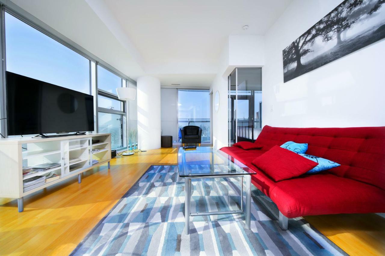 The York Boutique Suites Toronto Buitenkant foto
